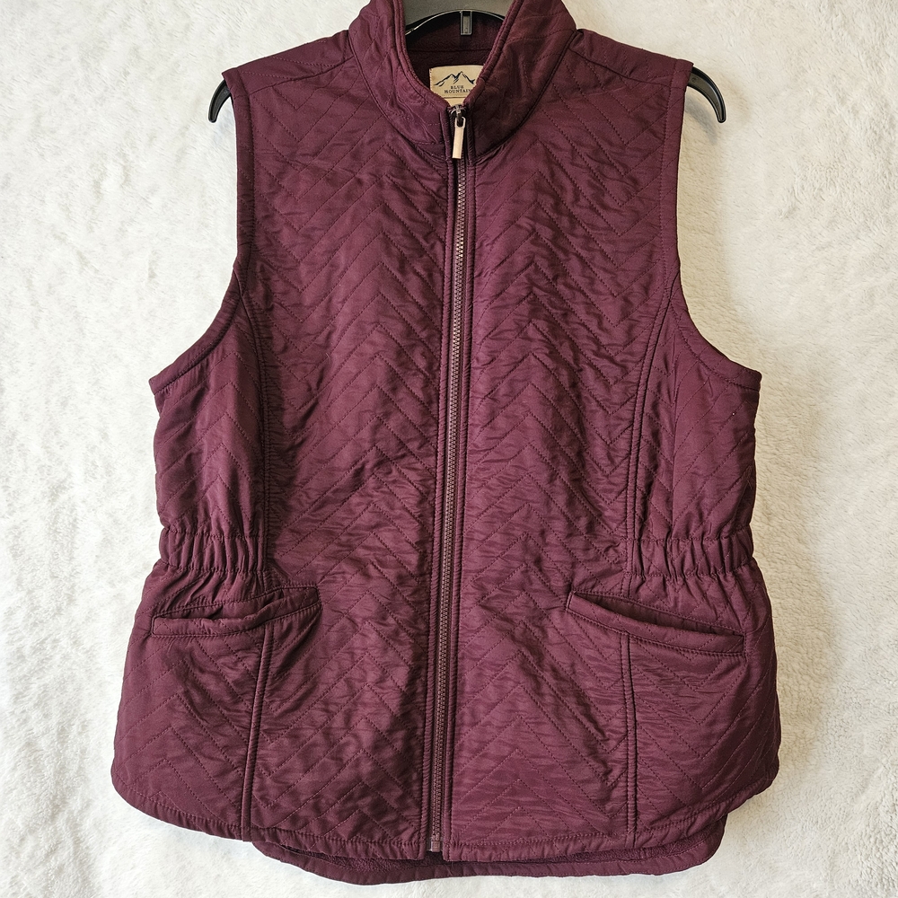 Quilted Sleeveless Vest in Deep Burgundy
